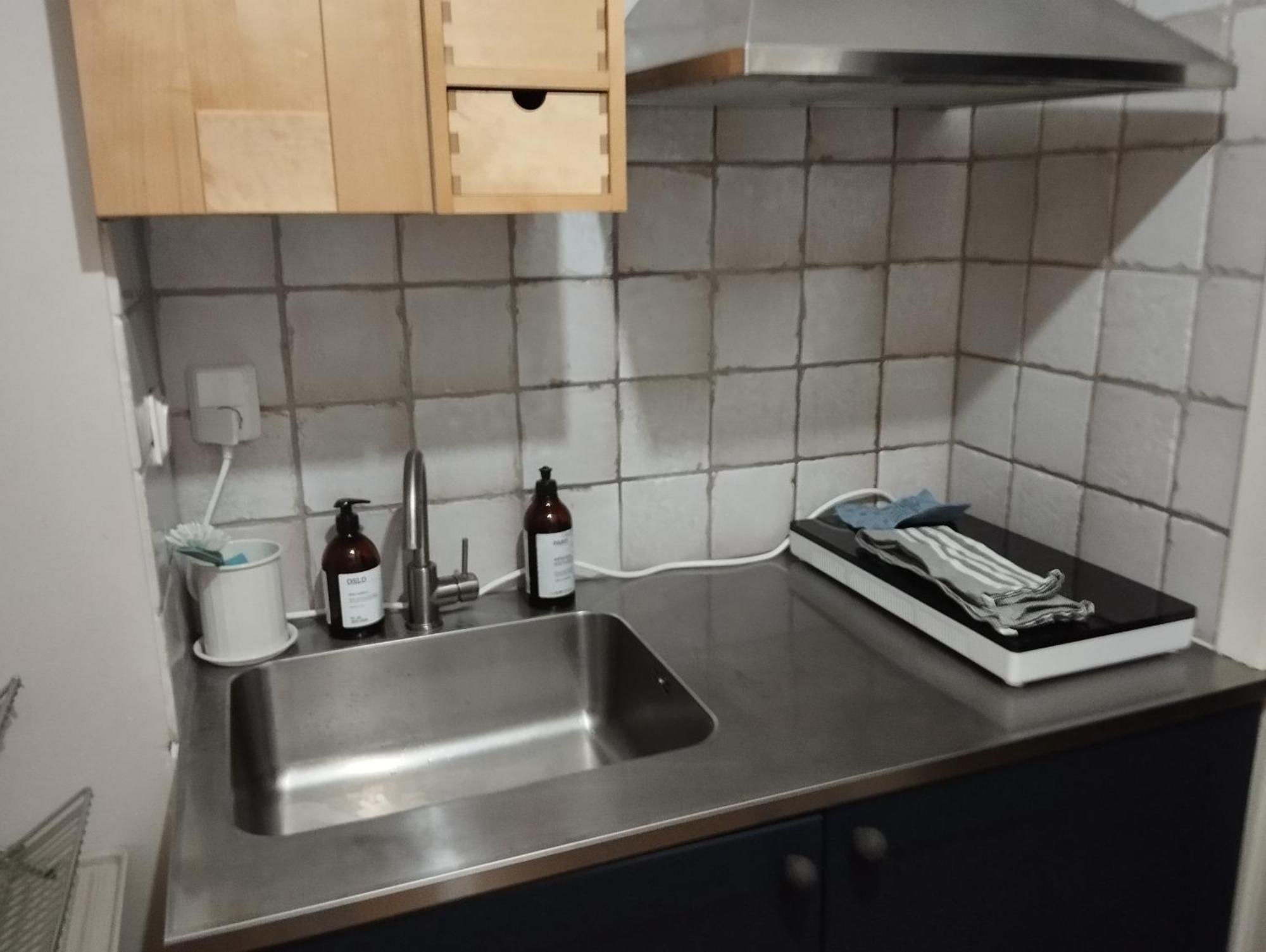 Centrala Stan- 2-Rums Gaestsvit, Perfekt Foer Kollegor Som Oenskar Separata Rum Umea Exterior photo